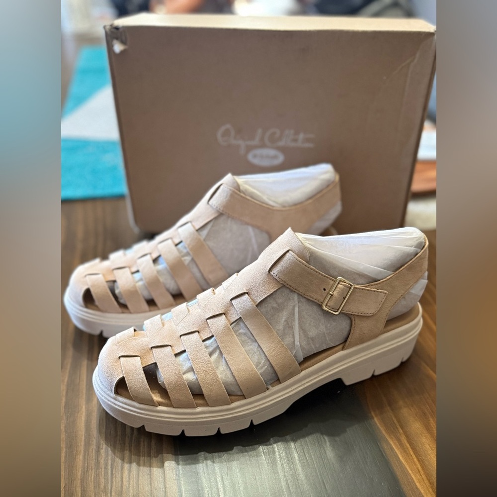 Dr. Scholl's Beige/Tan Strappy Platform Sandals